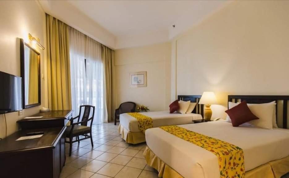The Orient Star Resort לומוט מראה חיצוני תמונה