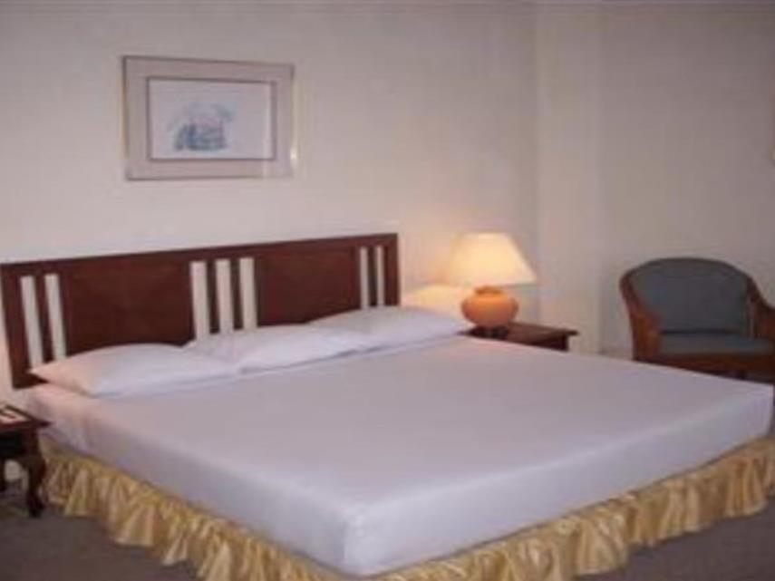 The Orient Star Resort לומוט מראה חיצוני תמונה
