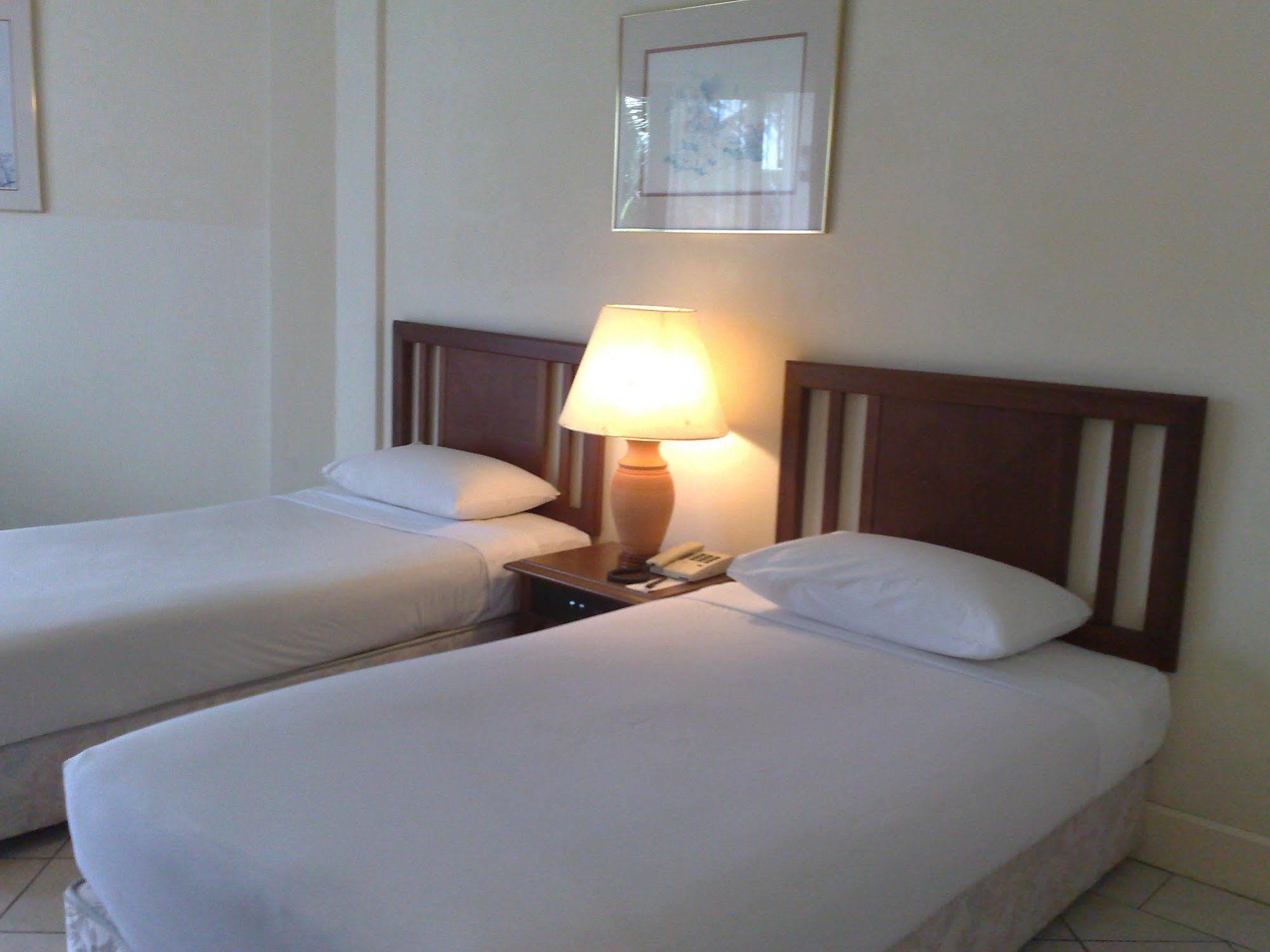 The Orient Star Resort לומוט מראה חיצוני תמונה